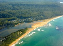 Durras Lake closed to the ocean